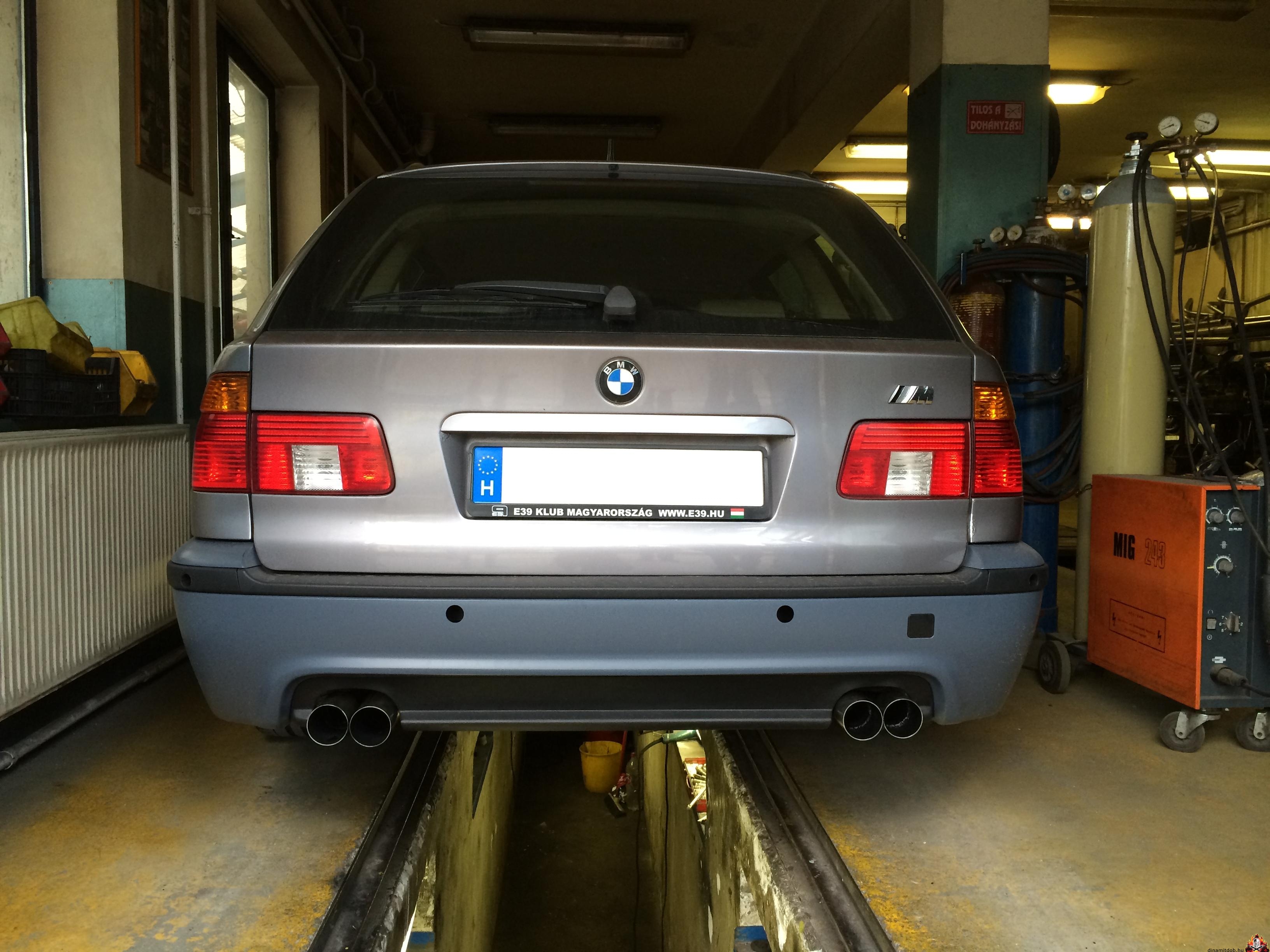 BMW E39 Kombi M-es design hátsó résszel