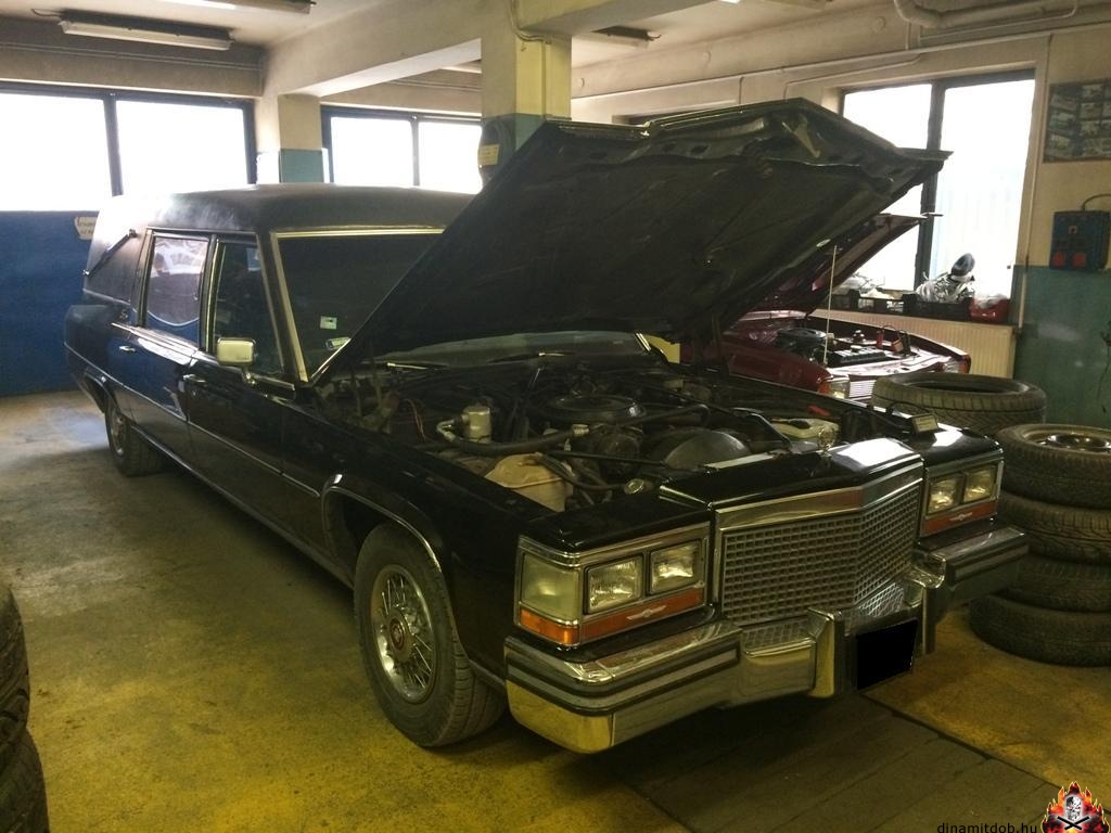 Cadillac halottaskocsi